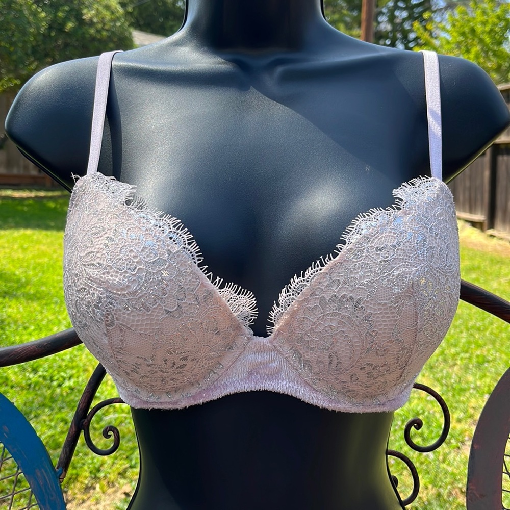 Victoria’s Secret Very Sexy Push-up 36B Bra